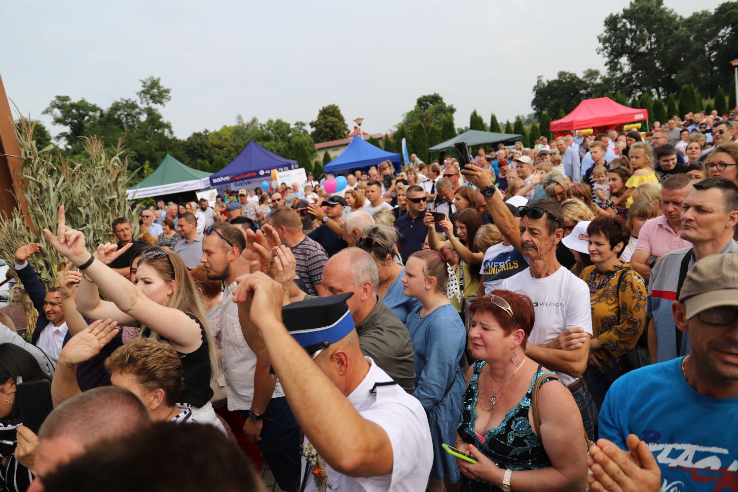 Na dożynkach w pod Kutnem wystąpiły gwiazdy disco-polo