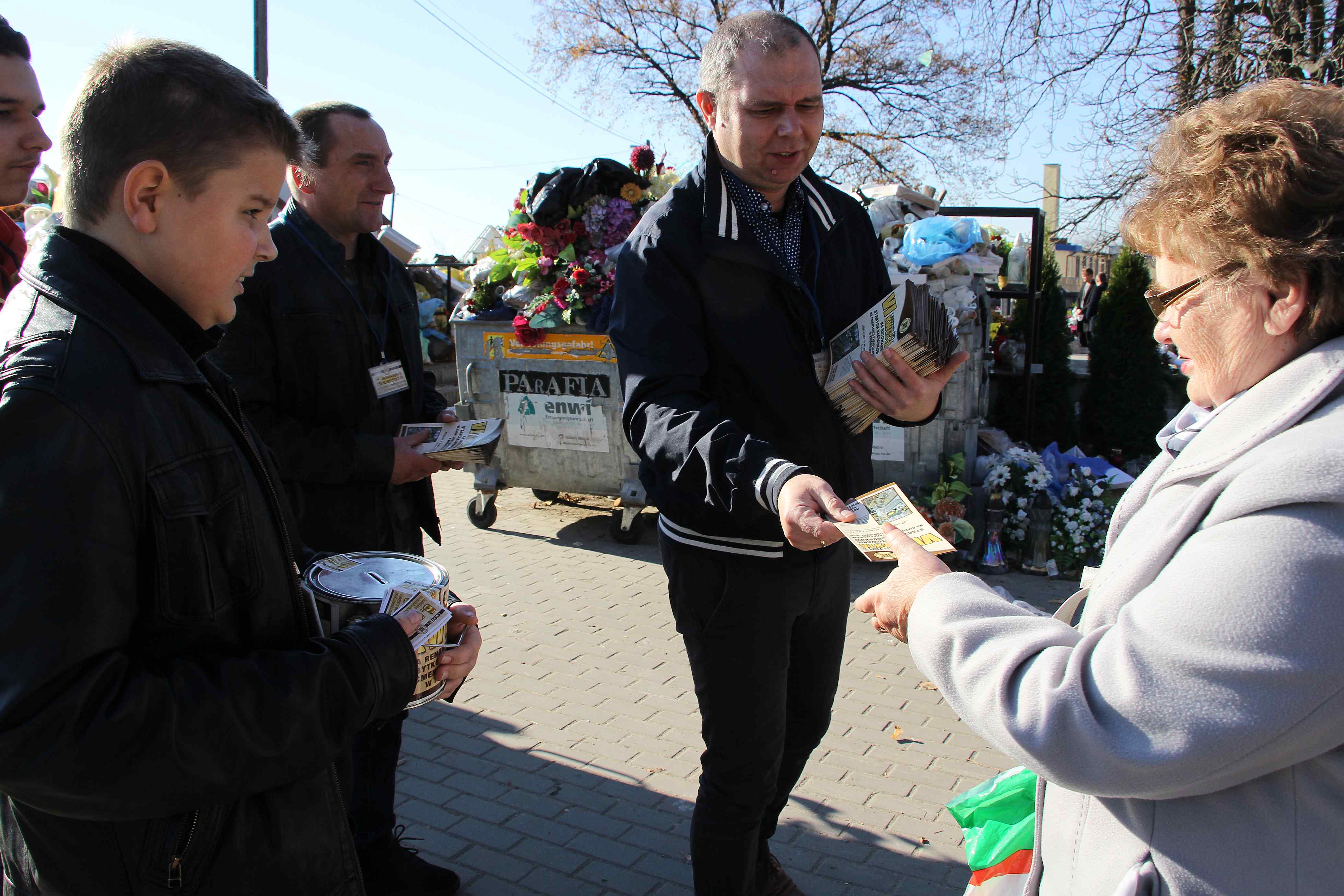 Rekordowy wynik kwesty w Krośniewicach. Ile pieniędzy trafiło do puszek?