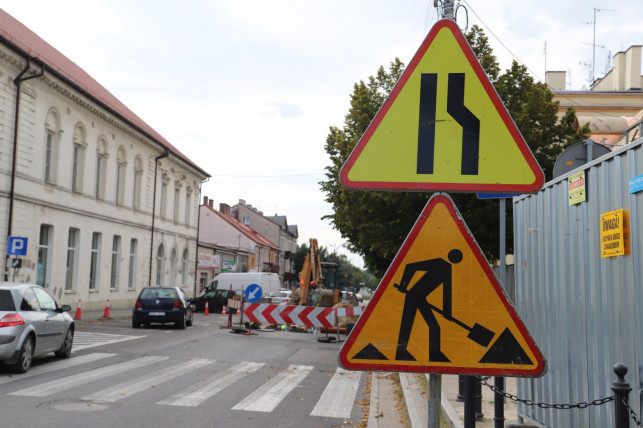 [ZDJĘCIA] Utrudnienia w centrum Kutna. Będą trwały dwa tygodnie - Zdjęcie główne
