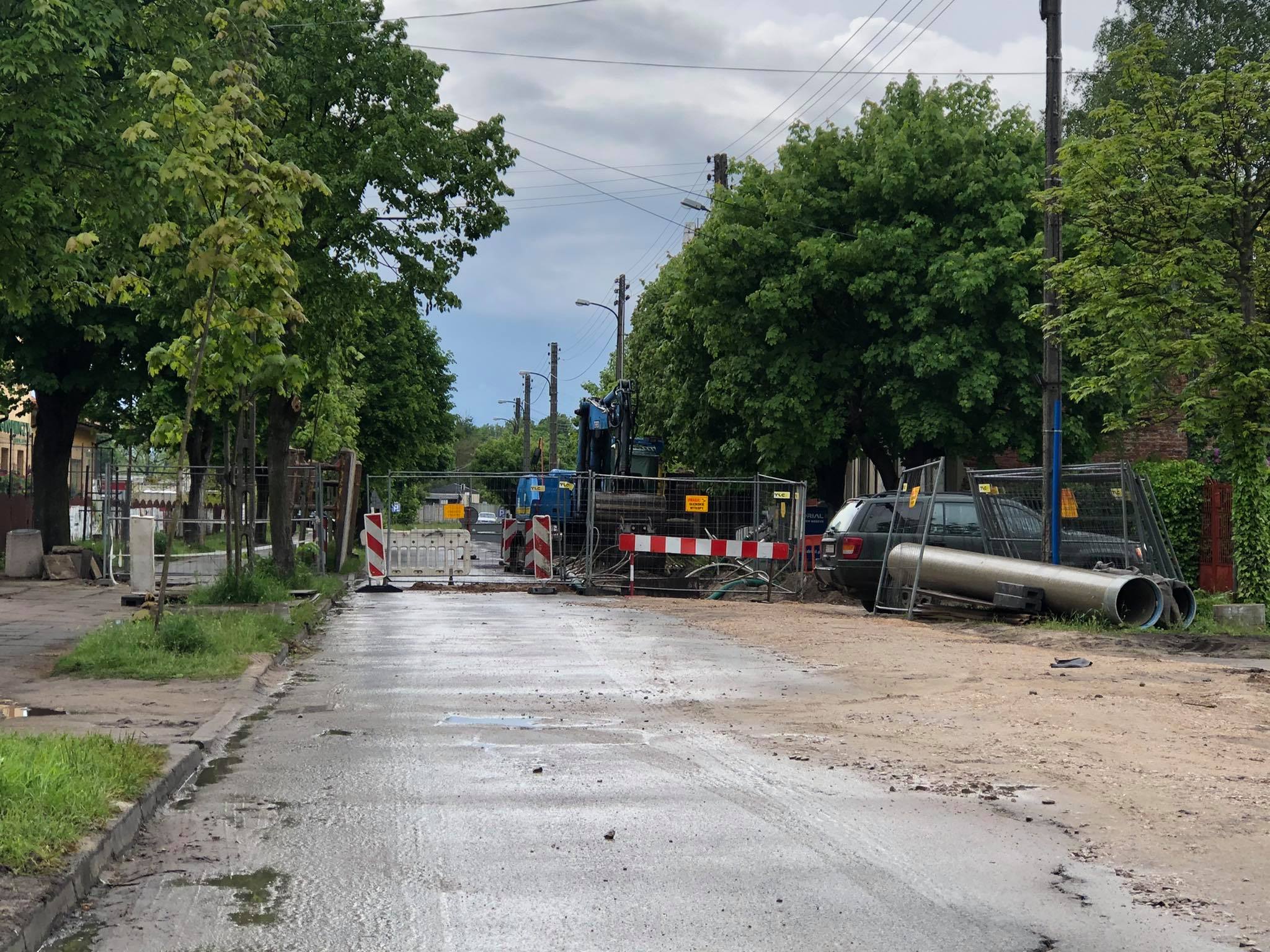 Droga od soboty jest całkowicie nieprzejezdna