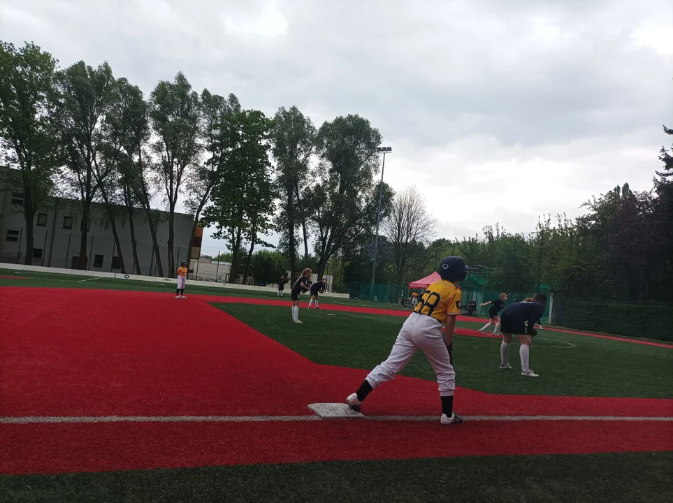 Drużyna Softballowego Klubu Sportowego została wicemistrzem Polski w softballu dziewcząt do 15. roku życia