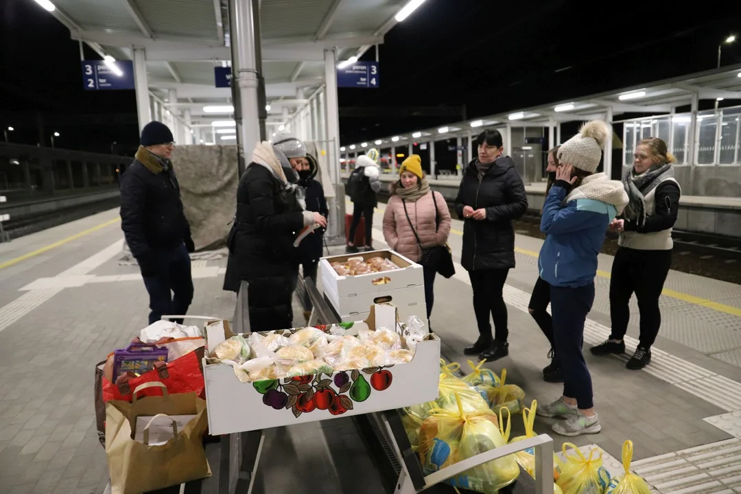 Kutno zbiera pieniądze na pomoc dla uchodźców przejeżdżających przez nasze miasto