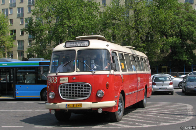 Zabytkowymi autobusami na Odyseję Historyczną - Zdjęcie główne