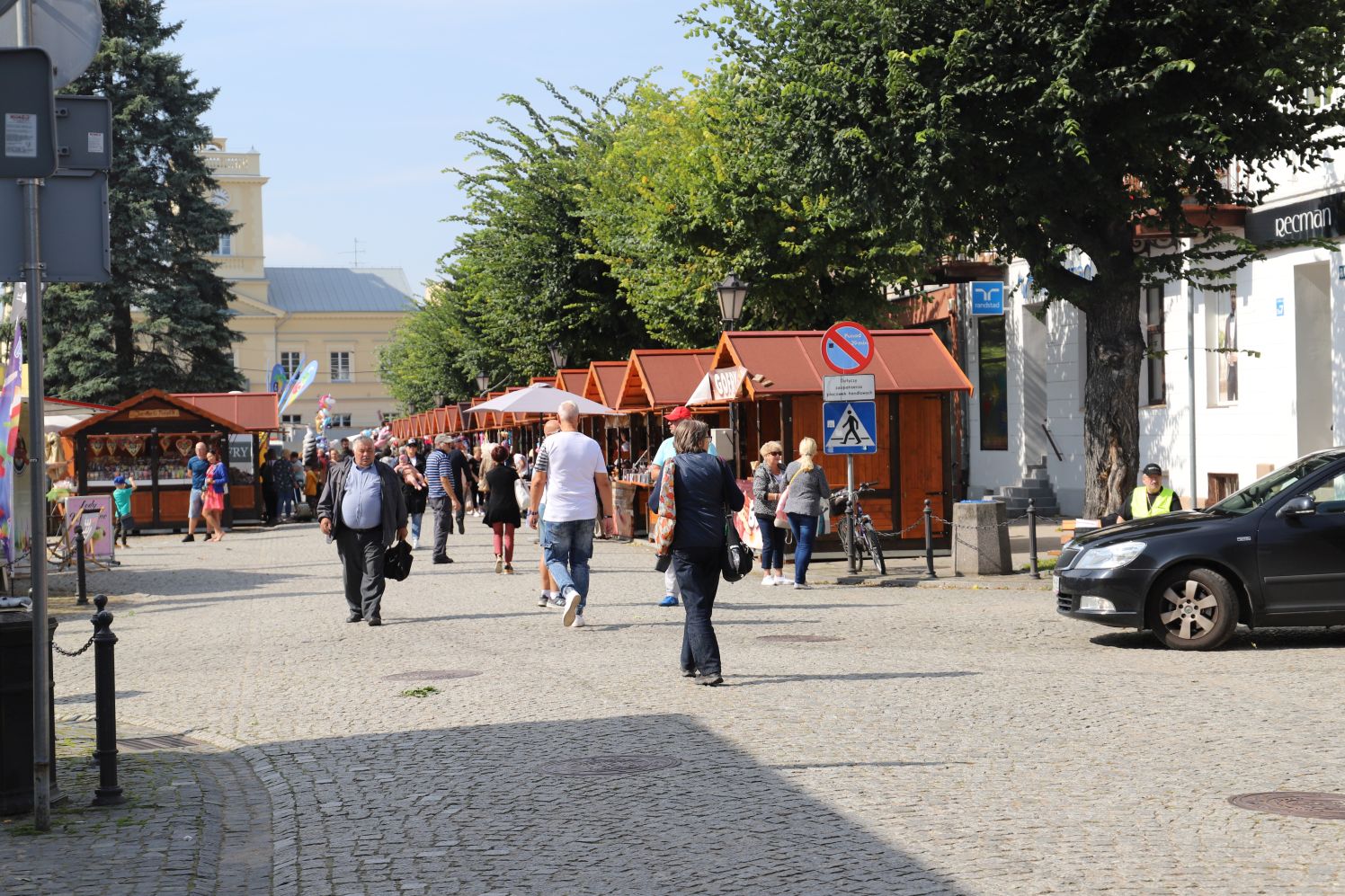 W centrum Kutna ruszył jarmark różany odbywający się w ramach Święta Róży