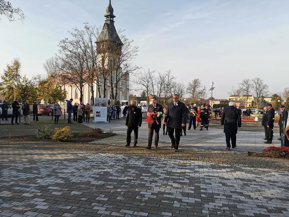 Patriotycznie w powiecie kutnowskim. Dąbrowice oddały cześć bohaterom