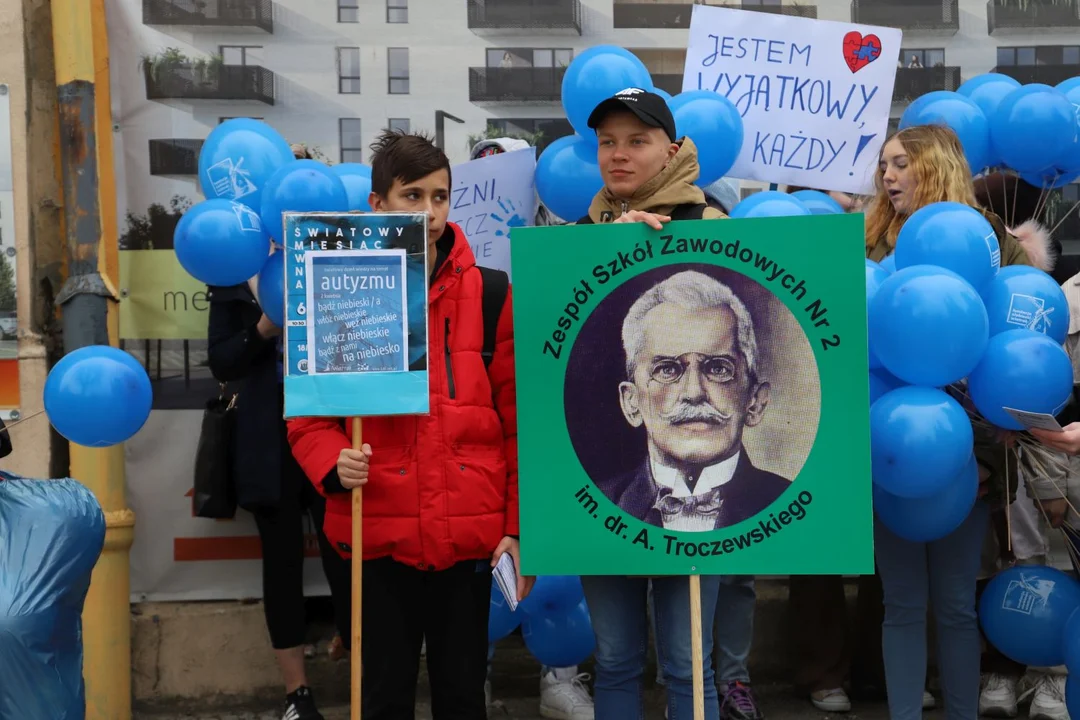 Z okazji Światowego Dnia Świadomości Autyzmu ulicami Kutna przeszedł dziś Niebieski Marsz