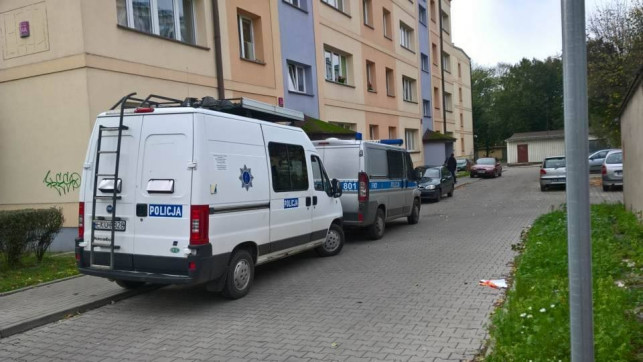 [AKTUALIZACJA] Zwłoki w centrum miasta. Kryminalni badają sprawę - Zdjęcie główne