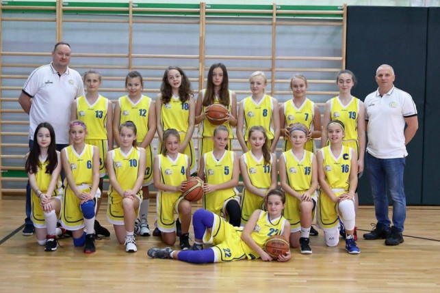 Młodziczki Młodsze KKS Pro-Basket Kutno lepsze od Szkoły Gortata Łódź  - Zdjęcie główne