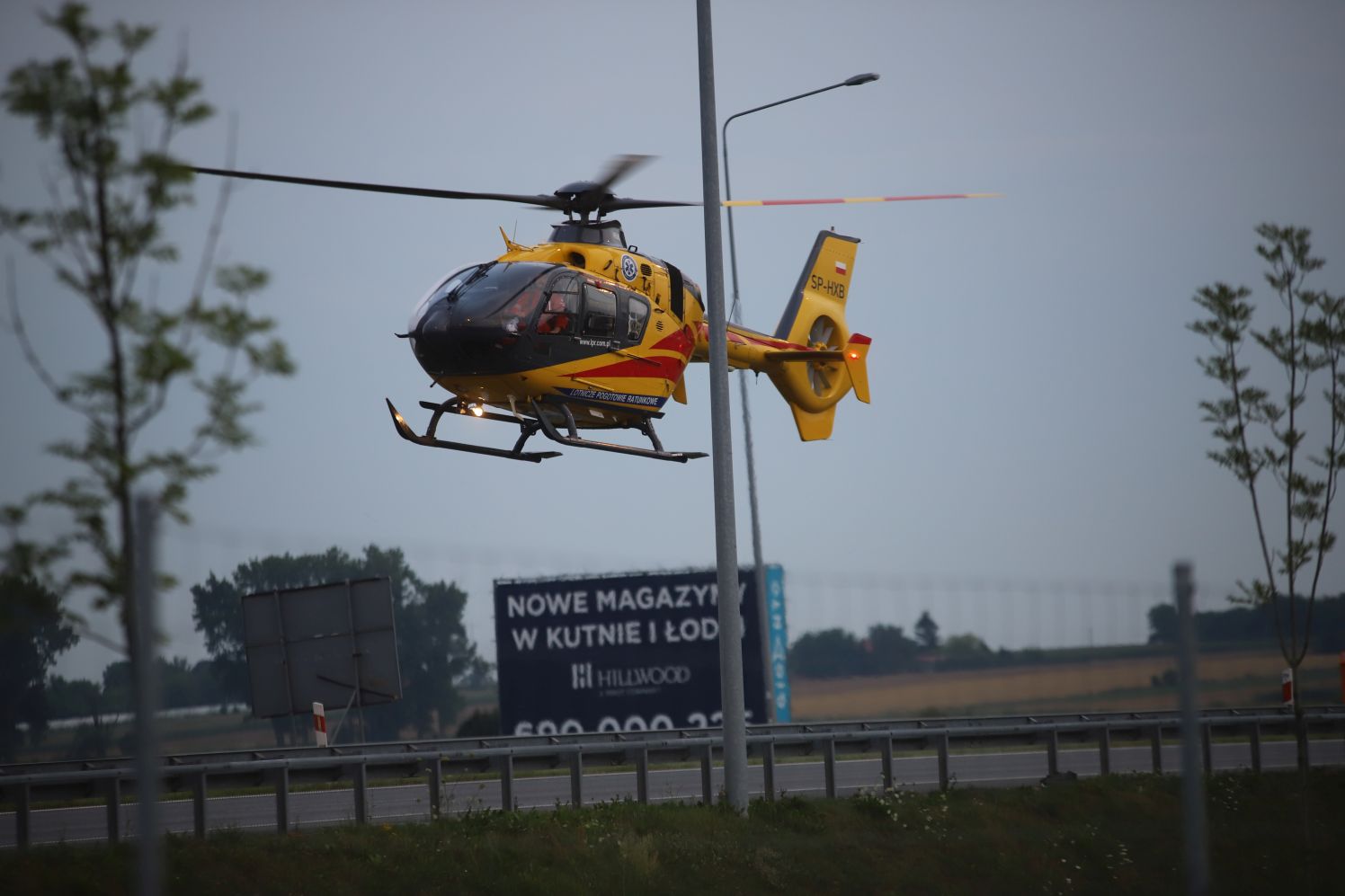 Wypadek w powiecie kutnowskim w okolicach Krzyżanówka (dwie osoby ciężko ranne, poszkodowane 1,5-roczne dziecko)