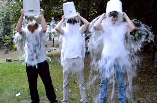 Ice Bucket Challenge - rzucamy wyzwanie radnym! - Zdjęcie główne