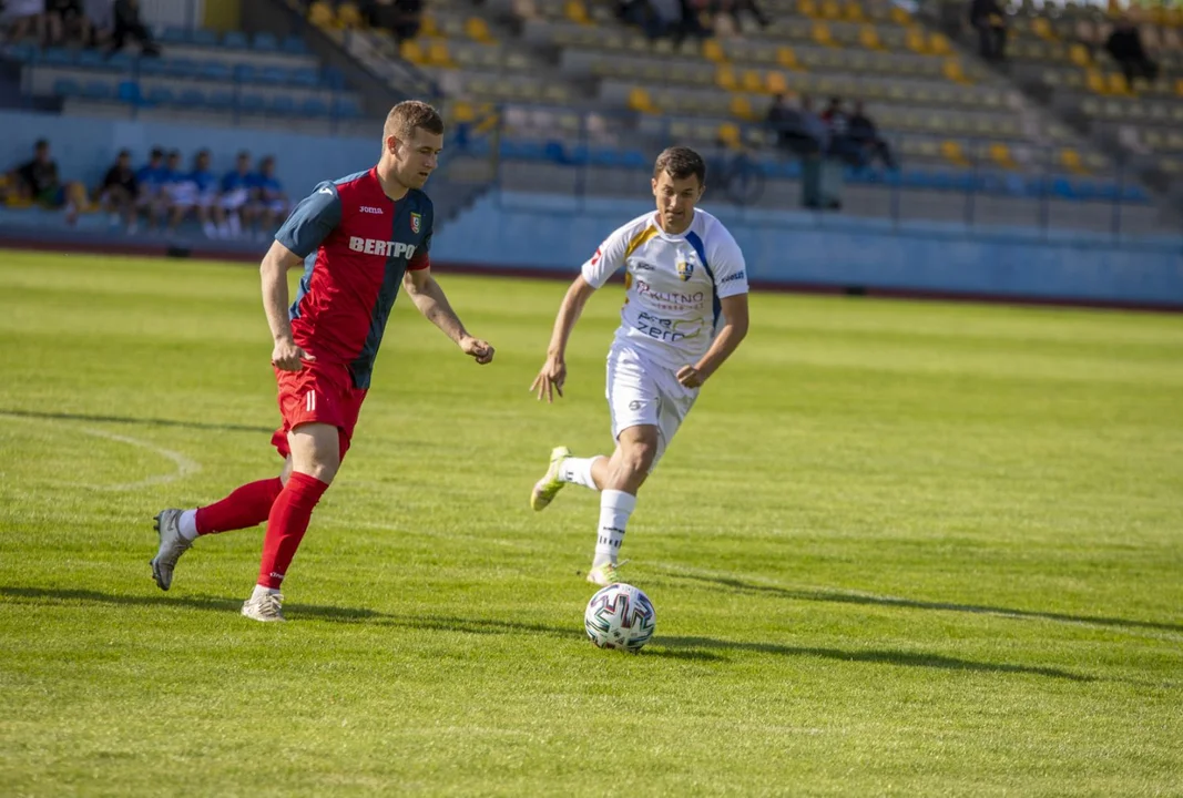 KS Kutno przegrał na własnym stadionie ze Zniczem Biała Piska 2-4