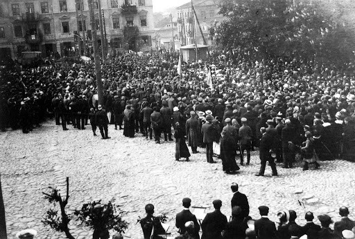 Bohaterowie ugoszczeni, dezerterzy rozstrzelani. Co jeszcze działo się w Kutnie 100 lat temu? - Zdjęcie główne