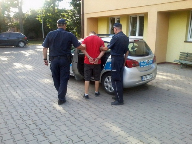 Czujne oko komendanta. Złapali poszukiwanego listem gończym, w tle narkotyki - Zdjęcie główne