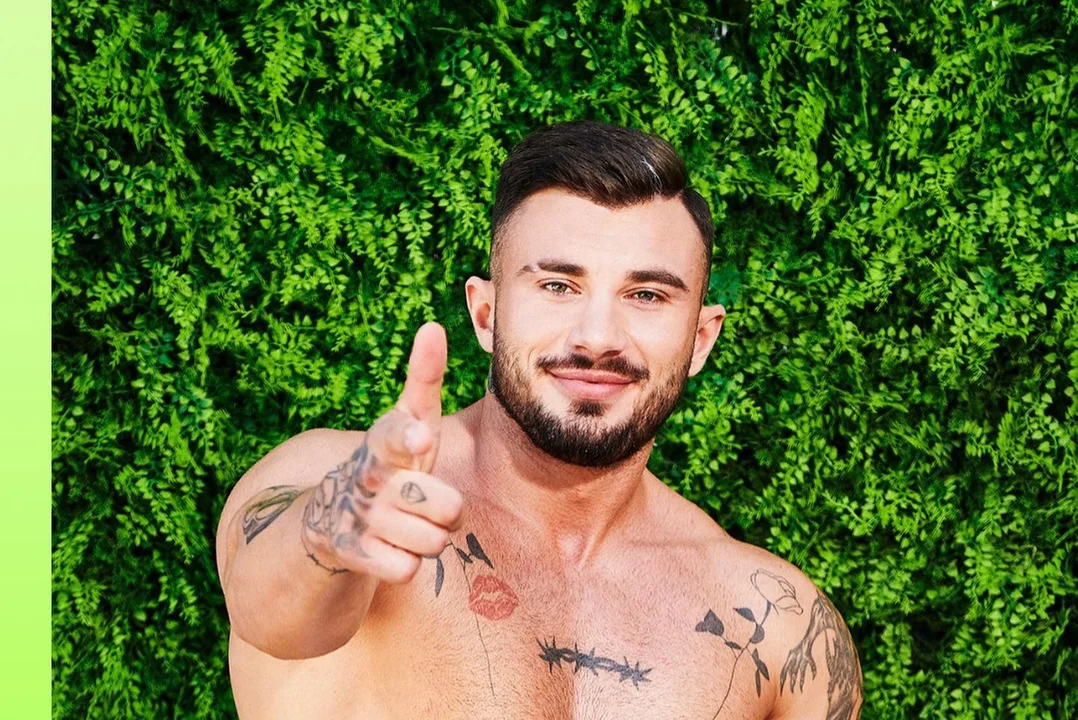 Mieszkaniec naszych okolic w Love Island. "Jest gotowy na poważną relację"  - Zdjęcie główne