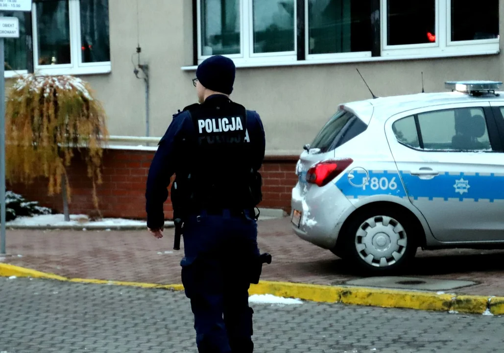 Kradzież w szkole podstawowej. Policja szuka sprawców - Zdjęcie główne