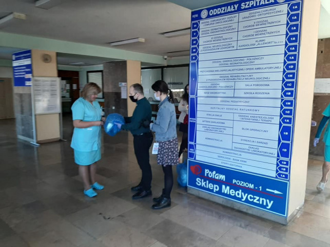 [ZDJĘCIA] Wolontariusze z Kutna się nie zatrzymują! Każdy może im pomóc - Zdjęcie główne