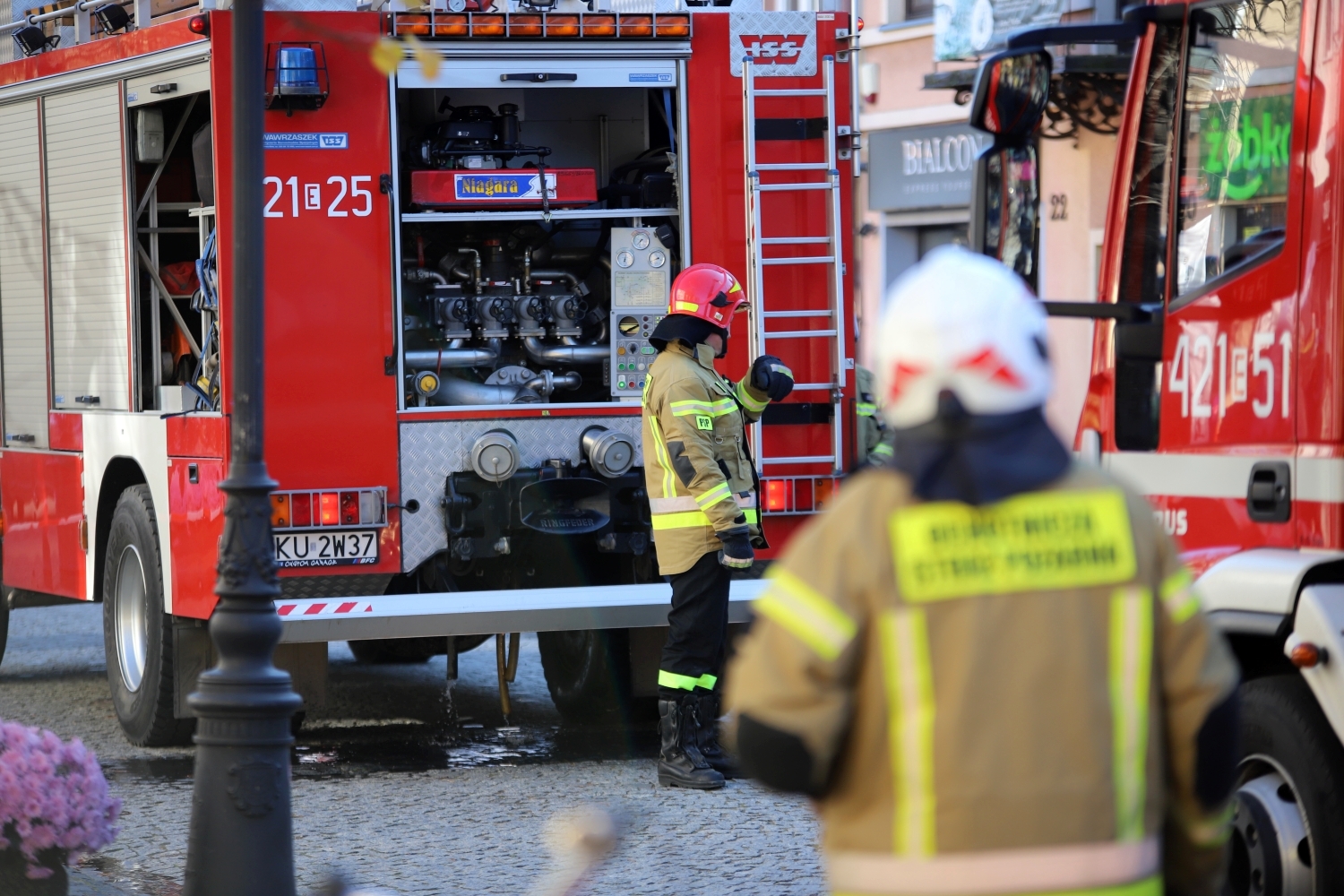 Pożar w kamienicy na ul. Królewskiej w Kutnie