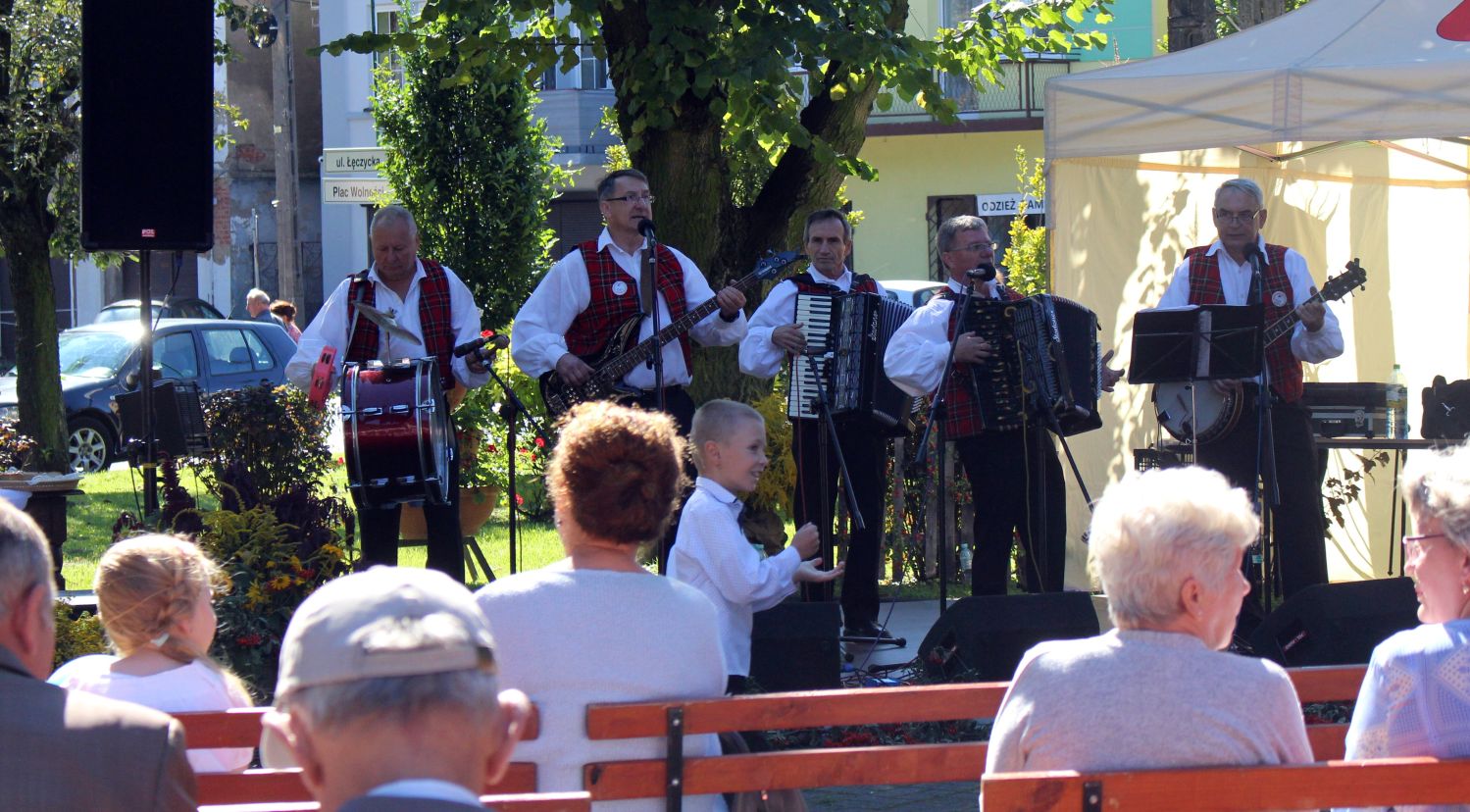 Rolnicy dziękują za plony, czyli w Krośniewicach trwają dożynki