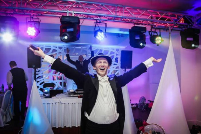 Fach przechodzący renesans! Taki wodzirej to skarb! - Zdjęcie główne