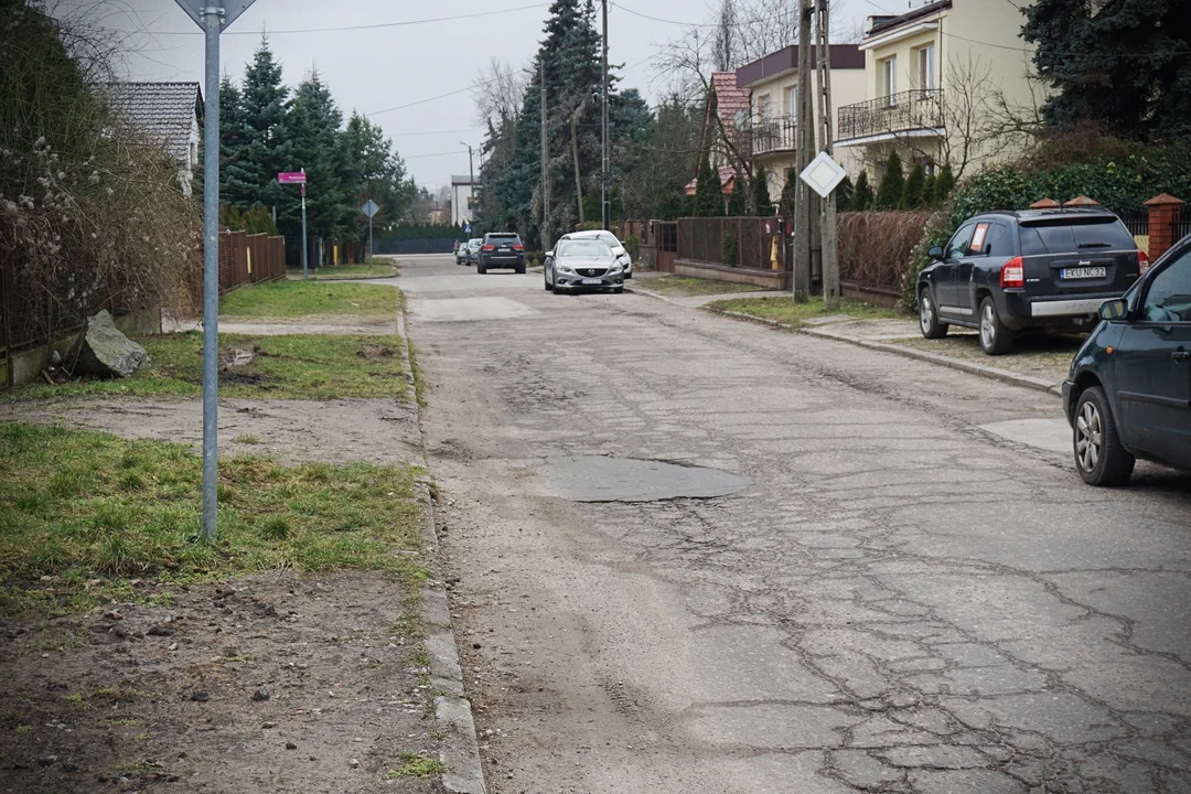 Niebawem rusza przebudowa tej ulicy. Będzie kosztować ponad pół mln zł [FOTO] - Zdjęcie główne