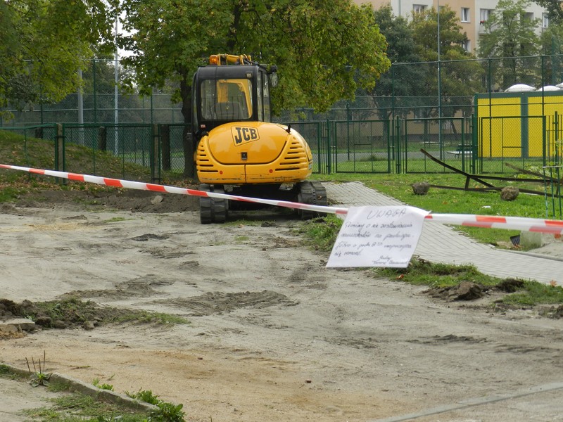 Ruszył remont parkingu na ulicy Zachodniej - Zdjęcie główne