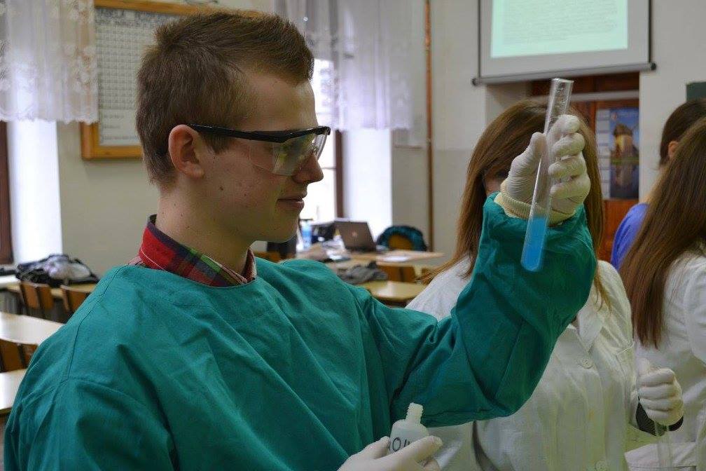 Narodziny młodych chemików w ZS  - Zdjęcie główne