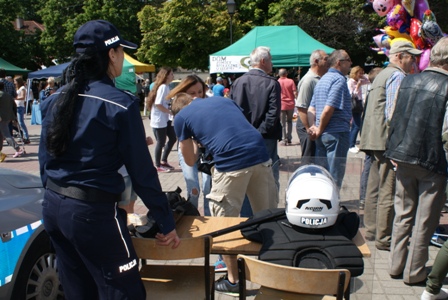 Policjanci zaprezentowali sprzęt na łęczyckiej majówce - Zdjęcie główne