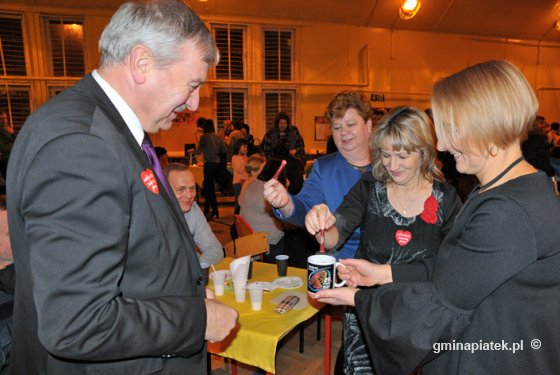 W Piątku Wielka Orkiestra Świątecznej Pomocy zagrała na 14 tysięcy złotych [GALERIA] - Zdjęcie główne