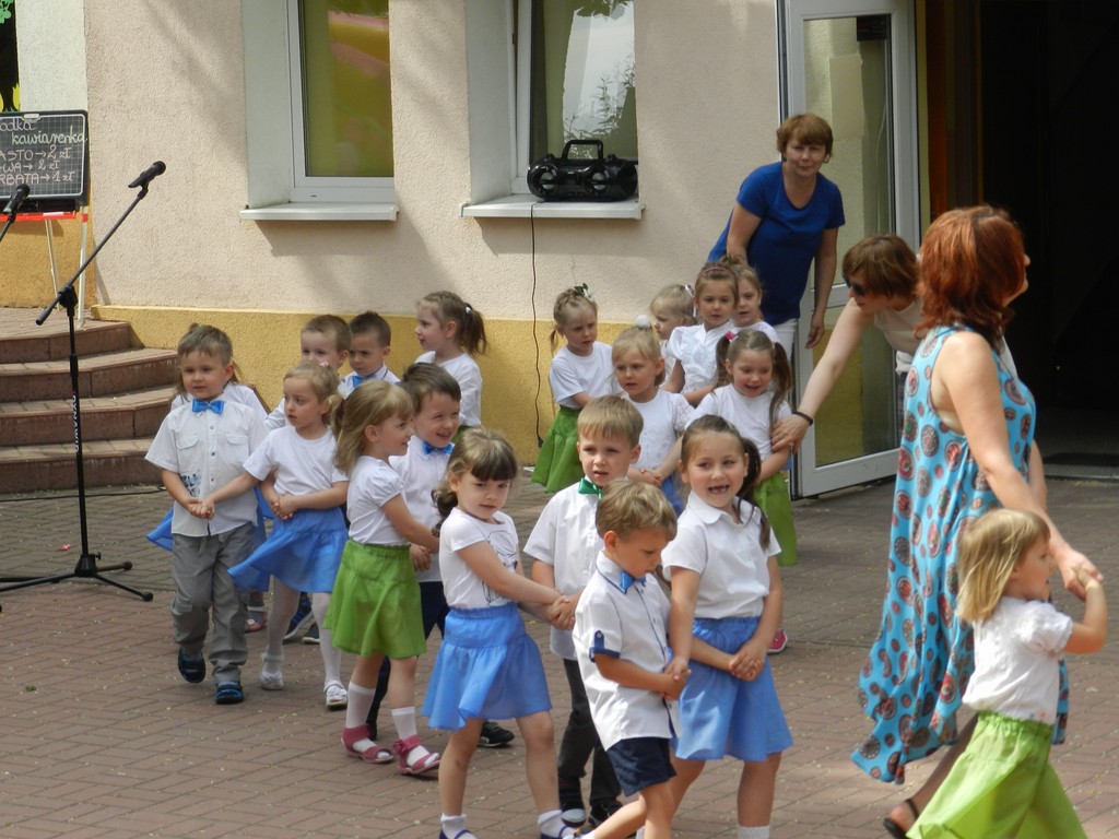 Trwa Festyn Rodzinny w Przedszkolu nr 1 [GALERIA] - Zdjęcie główne