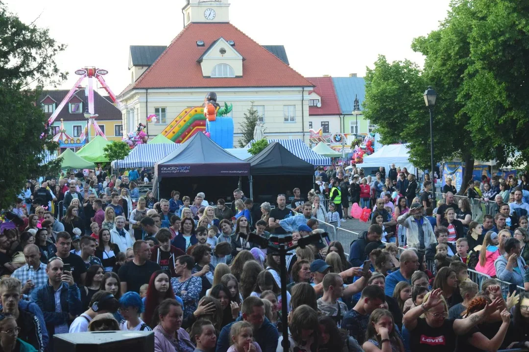 Gwiazda disco-polo zagra na Dniu Dziecka w Łęczycy! Co jeszcze zaplanowano? - Zdjęcie główne