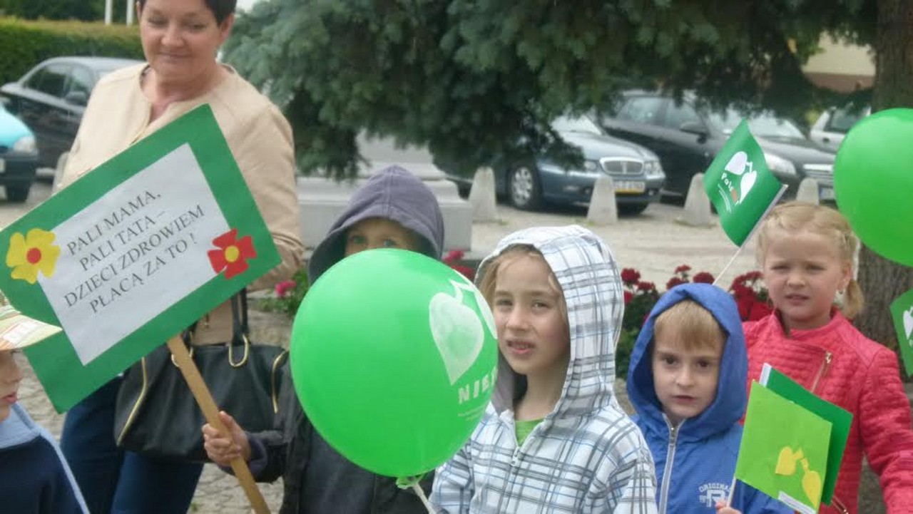 Przedszkolaki protestowały przeciw papierosom - Zdjęcie główne