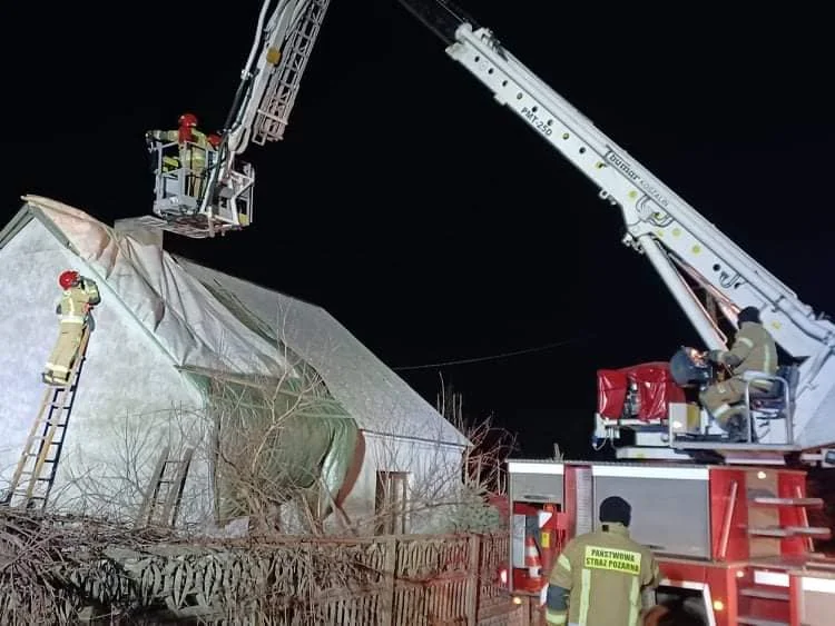 Nawałnica nad powiatem łęczyckim. Strażacy interweniowali kilkadziesiąt razy