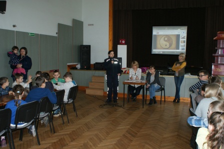 Policja o bezpieczeństwie w czasie ferii zimowych  - Zdjęcie główne