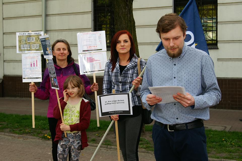 Akcja „Dość PITolenia” pod łęczycką skarbówką - Zdjęcie główne