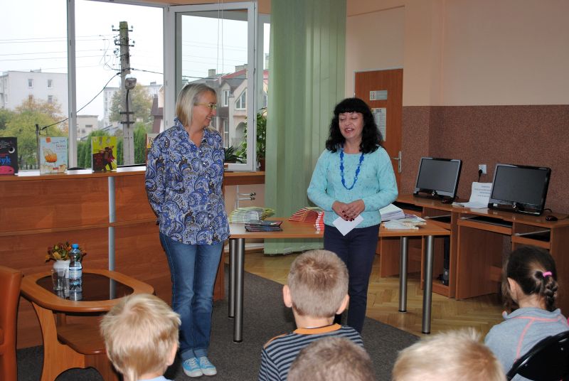 Spotkanie autorskie w bibliotece - Zdjęcie główne