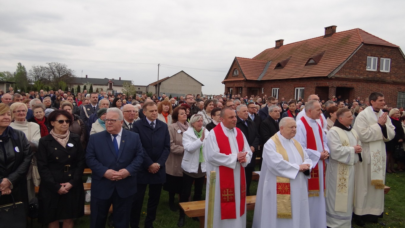 Uroczystości w Tumie i Kwiatkówku  - Zdjęcie główne