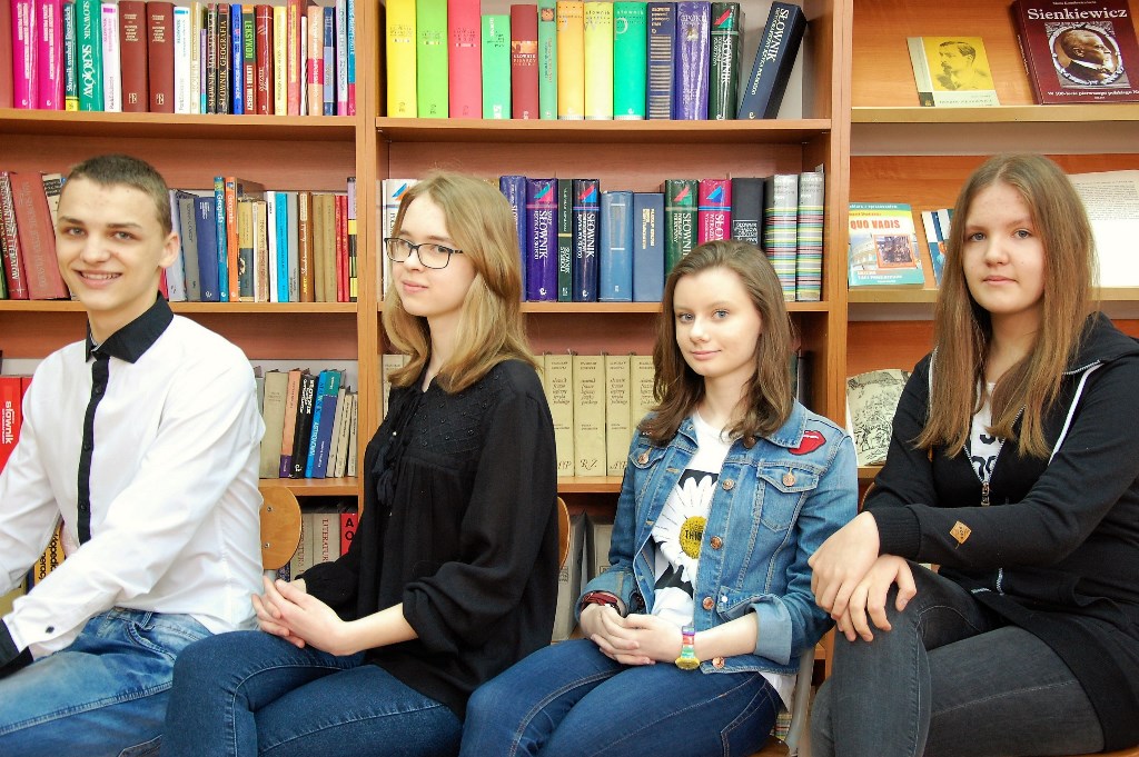 W Gimnazjum im. Jana Pawła II znają receptę na sukces - Zdjęcie główne