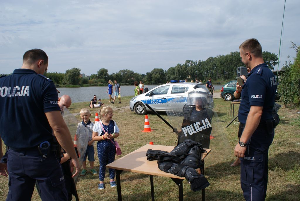II Rodzinny Piknik Kajakowy z Policją - Zdjęcie główne