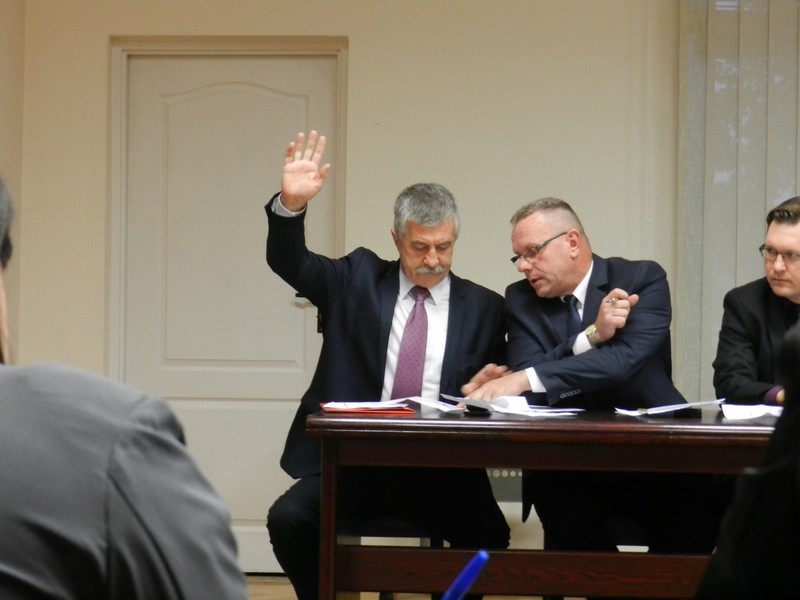 Burmistrz o pensję zamierza walczyć w sądzie - Zdjęcie główne