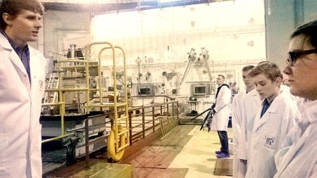 Uczniowie obejrzeli reaktor jądrowy Maria  - Zdjęcie główne