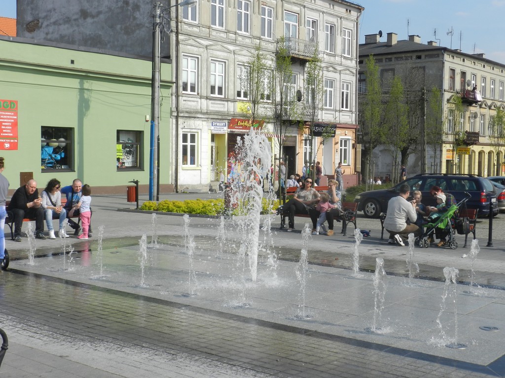 Jest słońce, jest fontanna - Zdjęcie główne