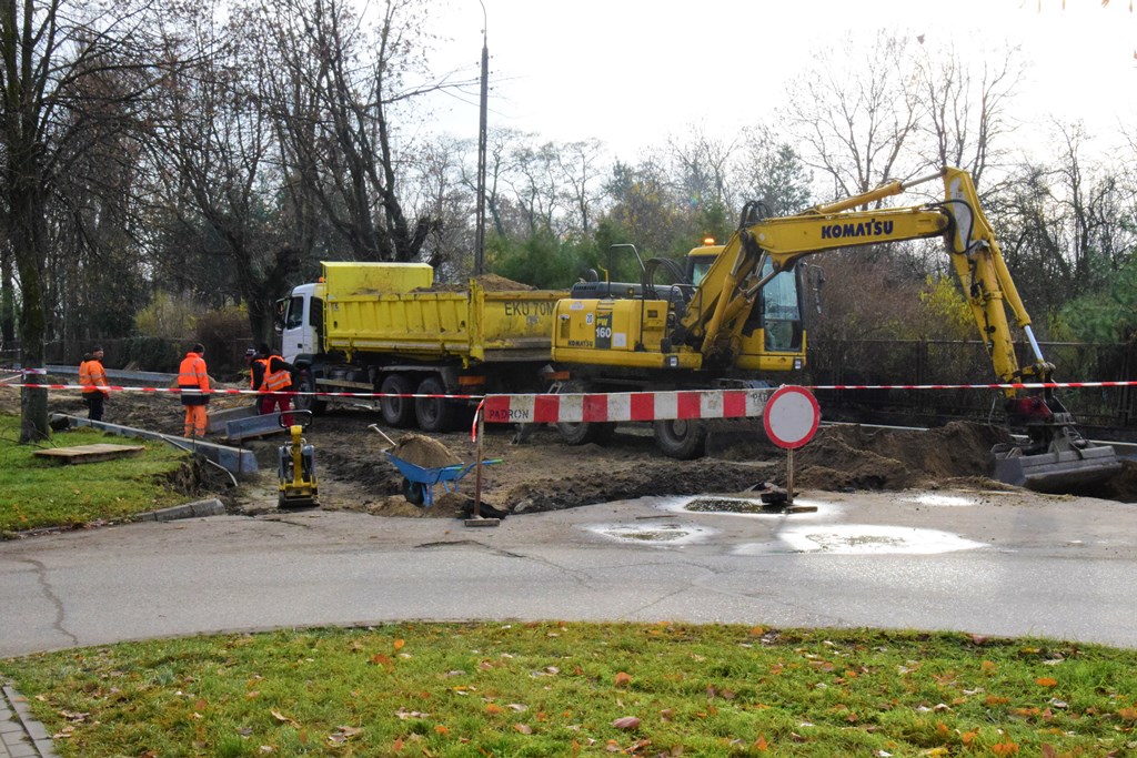 W Łęczycy ruszyła budowa drogi łączącej ul. Belwederską i Górniczą.