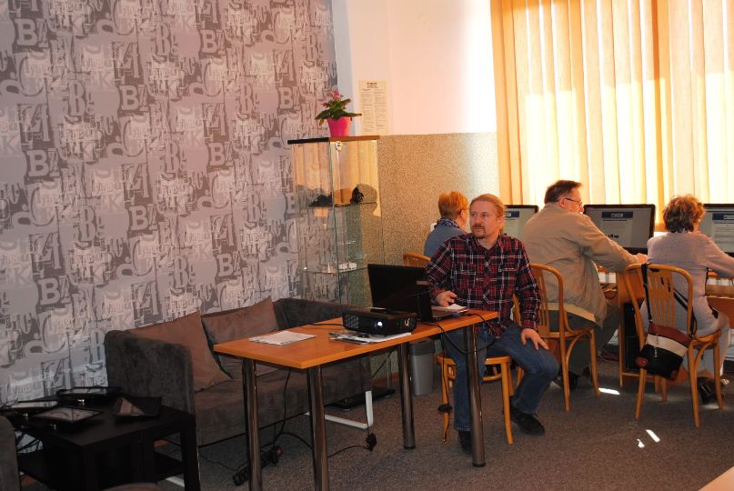 Zakończenie I edycji kursu komputerowego dla dorosłych - Zdjęcie główne