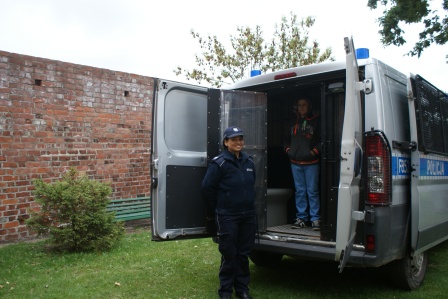 Dzieci przez chwilę policjantami - Zdjęcie główne