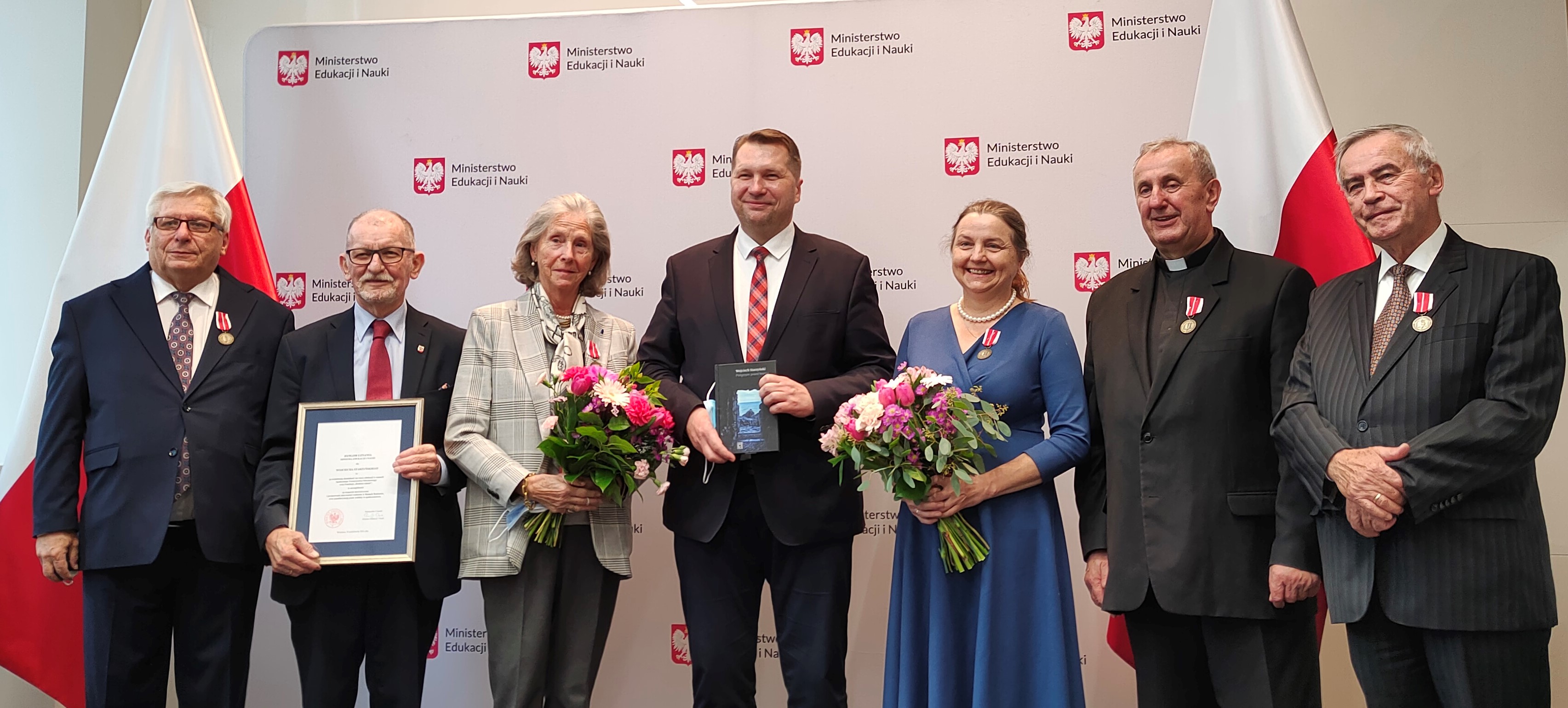 Poseł Tadeusz Woźniak został odznaczony przez ministra Czarnka za szczególne zasługi w pracy na rzecz rodziny