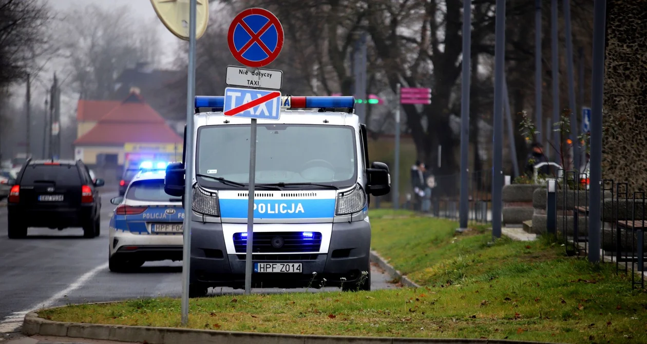 Chciał włamać się do sklepu za pomocą metalowego pręta. 31-latek w rękach policji - Zdjęcie główne