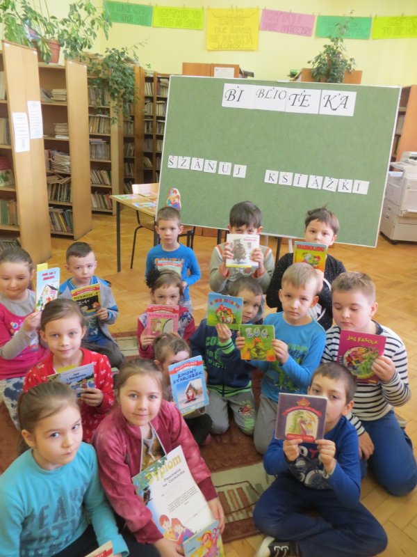 Pasowanie na czytelników - Zdjęcie główne