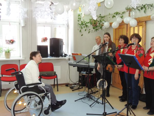 Biesiadowali w DPS w Łęczycy - Zdjęcie główne