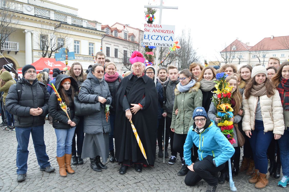 Gimnazjaliści byli na Niedzieli Palmowej w Łowiczu - Zdjęcie główne