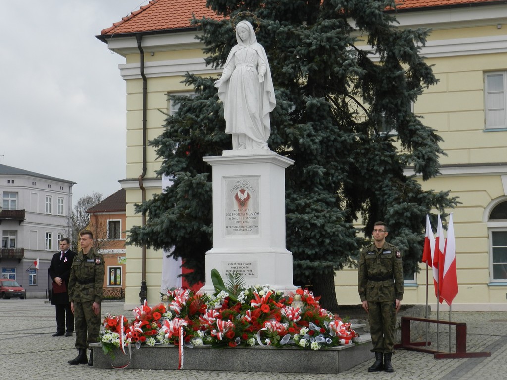 Obchody Święta Niepodległości w Łęczycy - Zdjęcie główne